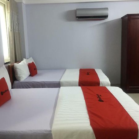 Reddoorz Near Hoa Lu Stadium Bandar Ho Chi Minh Luaran gambar
