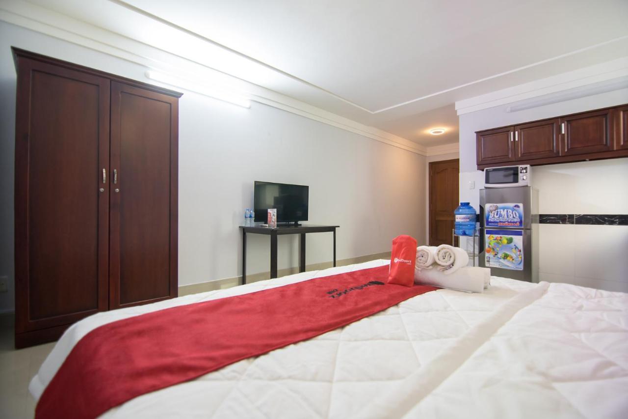 Reddoorz Near Hoa Lu Stadium Bandar Ho Chi Minh Luaran gambar