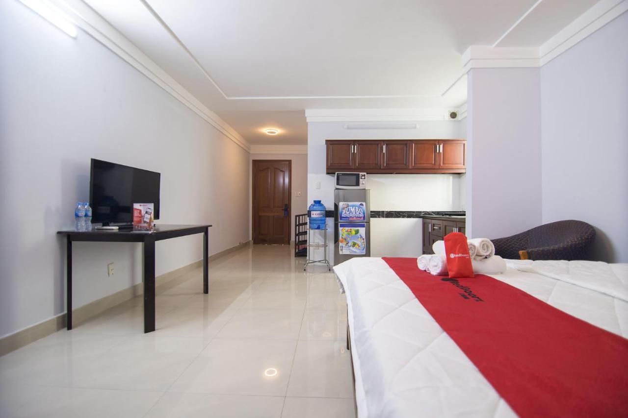 Reddoorz Near Hoa Lu Stadium Bandar Ho Chi Minh Luaran gambar