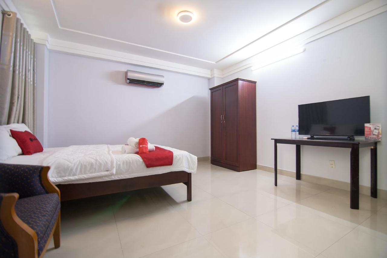 Reddoorz Near Hoa Lu Stadium Bandar Ho Chi Minh Luaran gambar