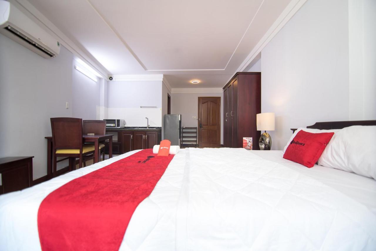 Reddoorz Near Hoa Lu Stadium Bandar Ho Chi Minh Luaran gambar